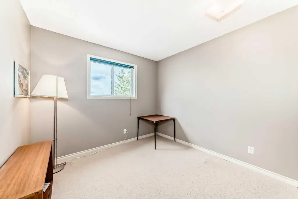 16253 262 Avenue E De Winton AB T1S 4G7