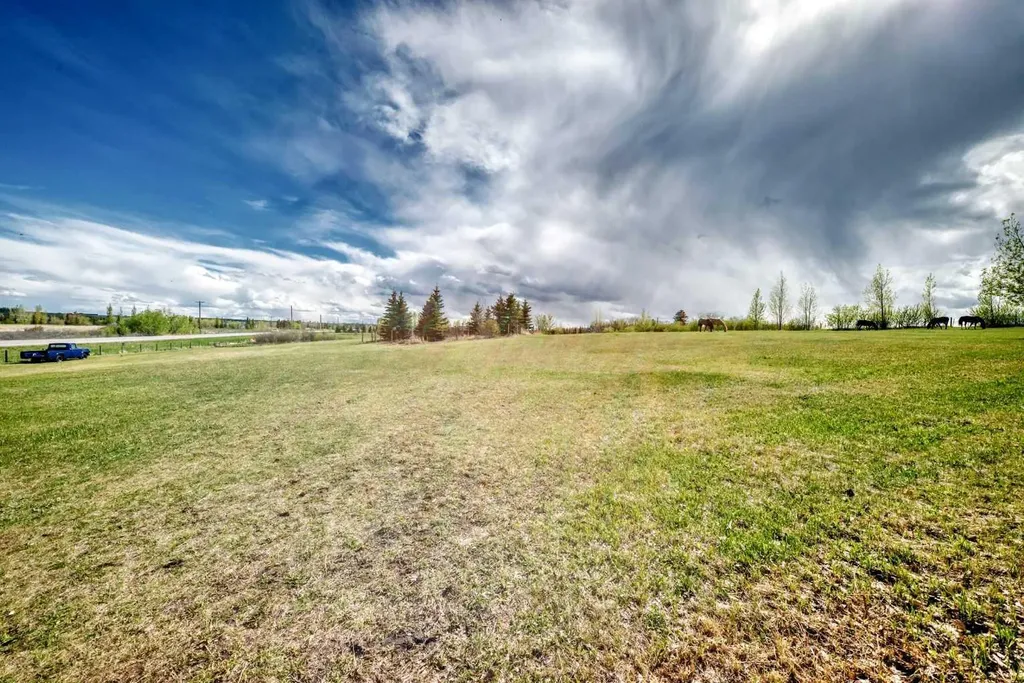 16253 262 Avenue E De Winton AB T1S 4G7