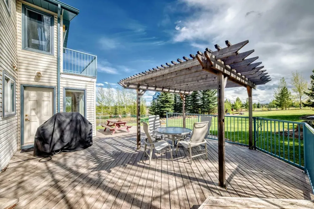 16253 262 Avenue E De Winton AB T1S 4G7