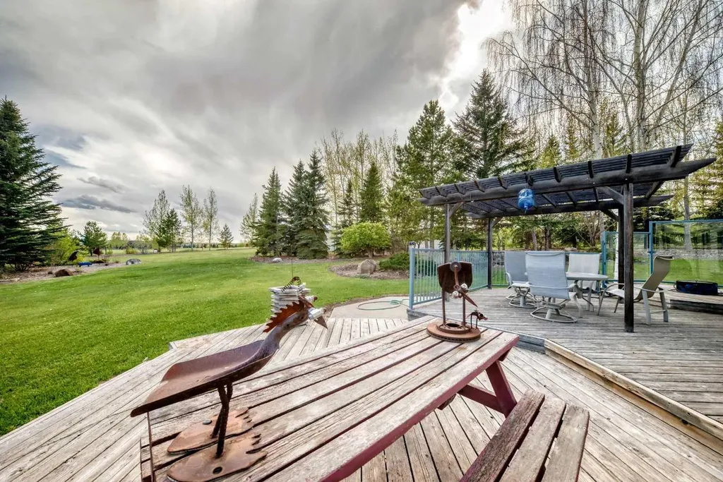 16253 262 Avenue E De Winton AB T1S 4G7