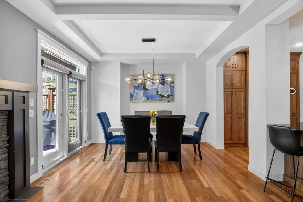 30 Cranarch Circle SE Calgary AB T1S 0S3