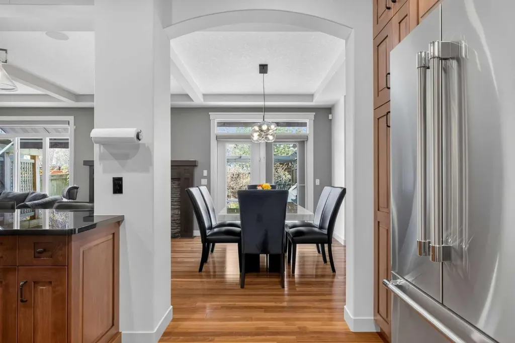 30 Cranarch Circle SE Calgary AB T1S 0S3