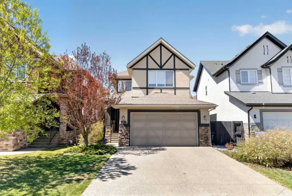 30 Cranarch Circle SE Calgary AB T1S 0S3