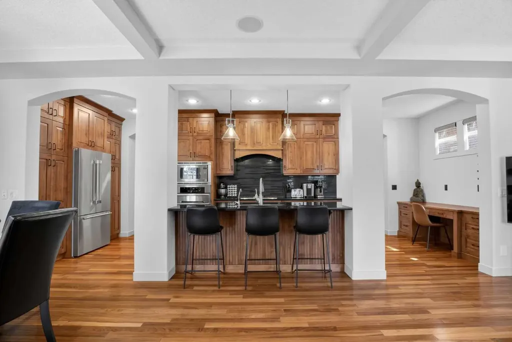 30 Cranarch Circle SE Calgary AB T1S 0S3
