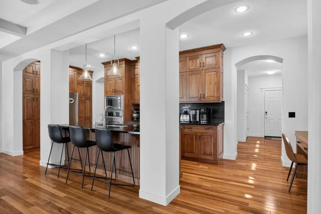 30 Cranarch Circle SE Calgary AB T1S 0S3