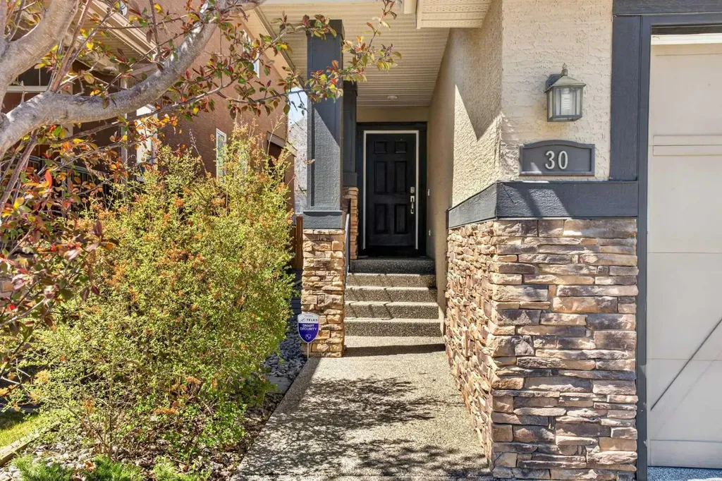 30 Cranarch Circle SE Calgary AB T1S 0S3