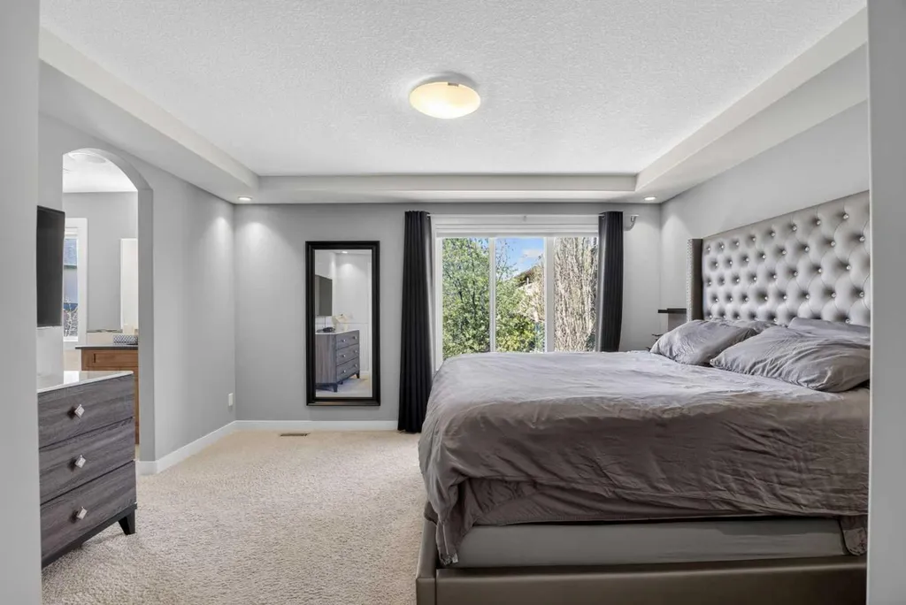 30 Cranarch Circle SE Calgary AB T1S 0S3