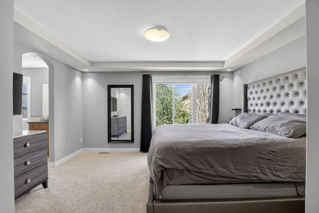 30 Cranarch Circle SE Calgary AB T1S 0S3
