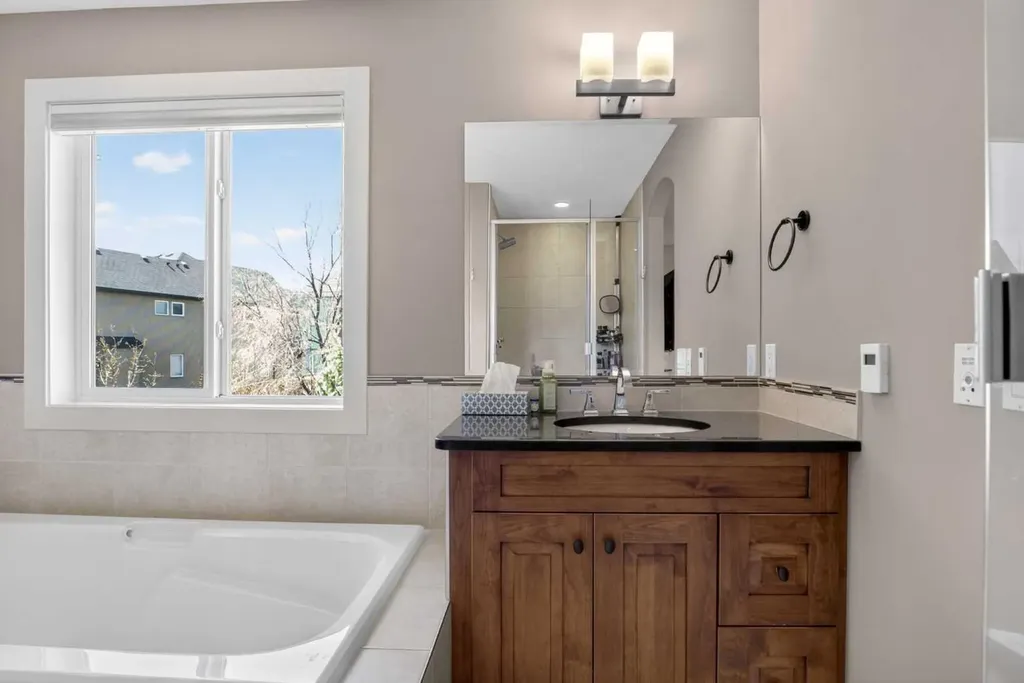 30 Cranarch Circle SE Calgary AB T1S 0S3