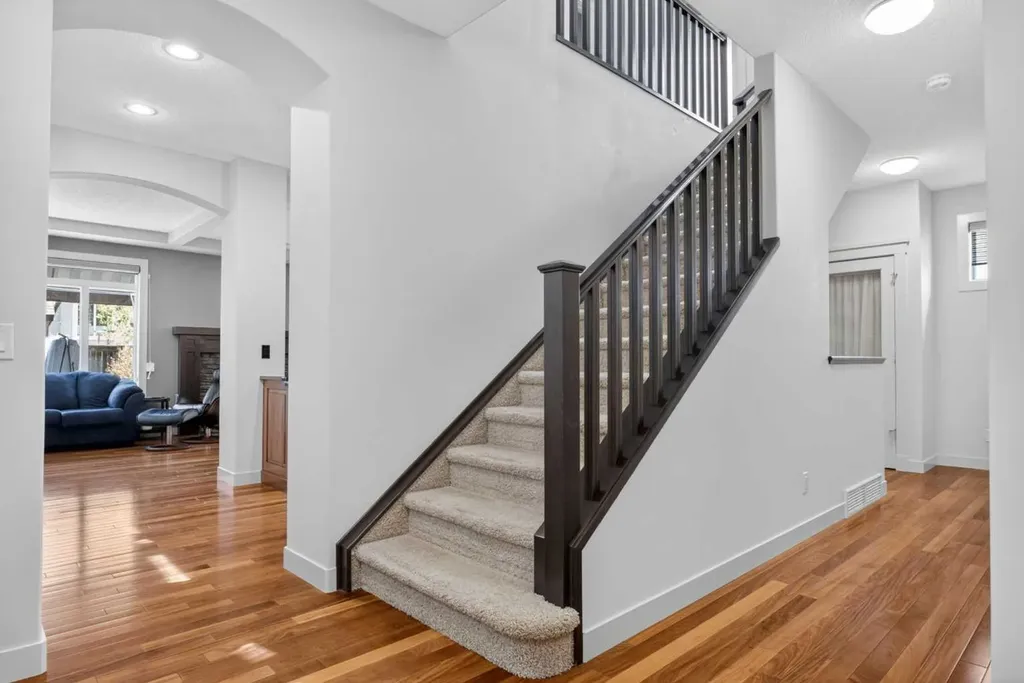 30 Cranarch Circle SE Calgary AB T1S 0S3