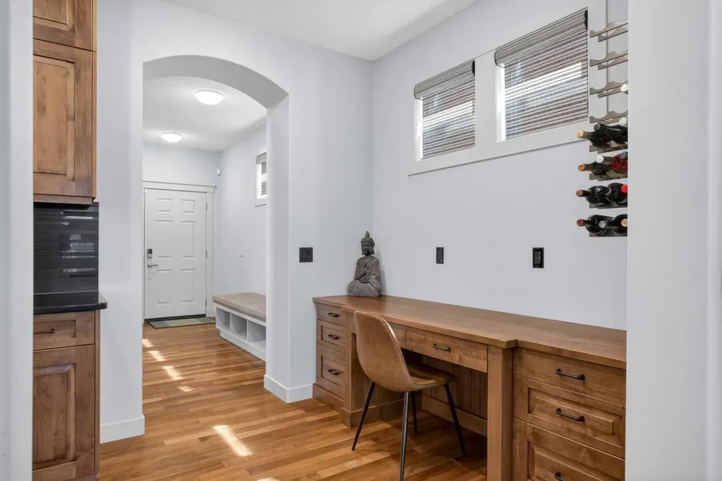 30 Cranarch Circle SE Calgary AB T1S 0S3