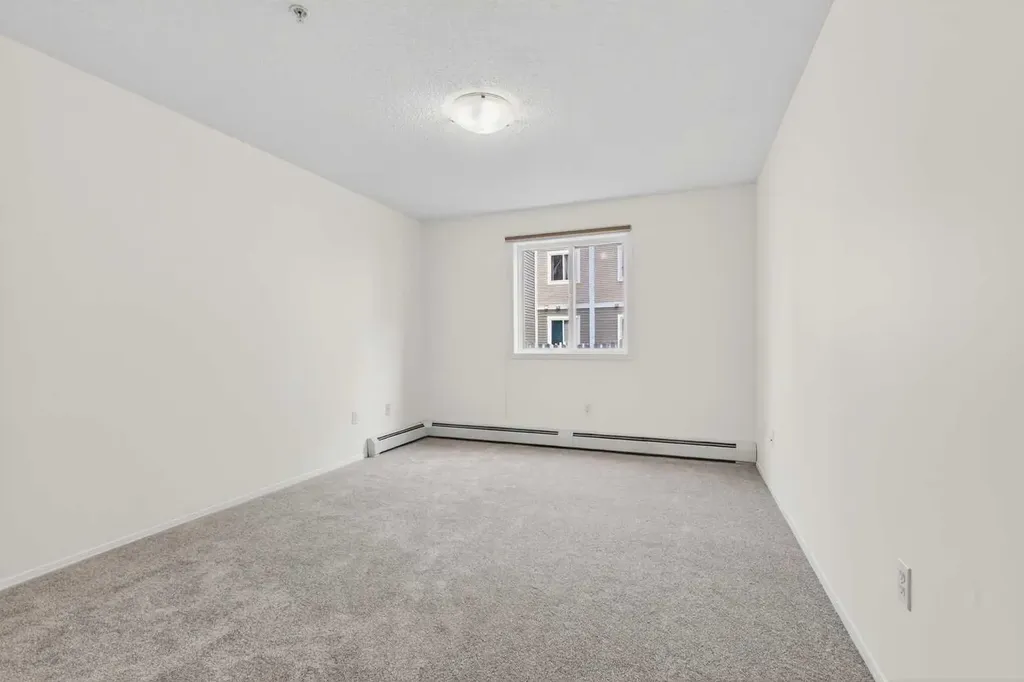 280 Shawville Way SE Calgary AB T2Y 3Z8