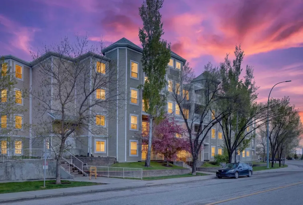 280 Shawville Way SE Calgary AB T2Y 3Z8