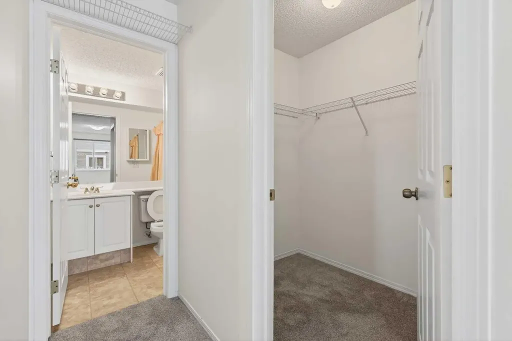 280 Shawville Way SE Calgary AB T2Y 3Z8