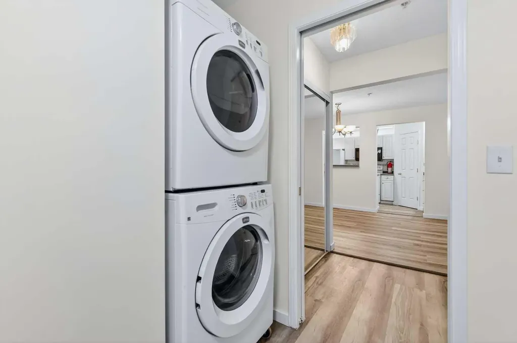280 Shawville Way SE Calgary AB T2Y 3Z8