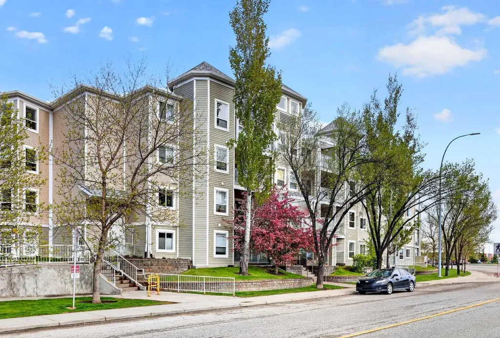 280 Shawville Way SE Calgary AB T2Y 3Z8