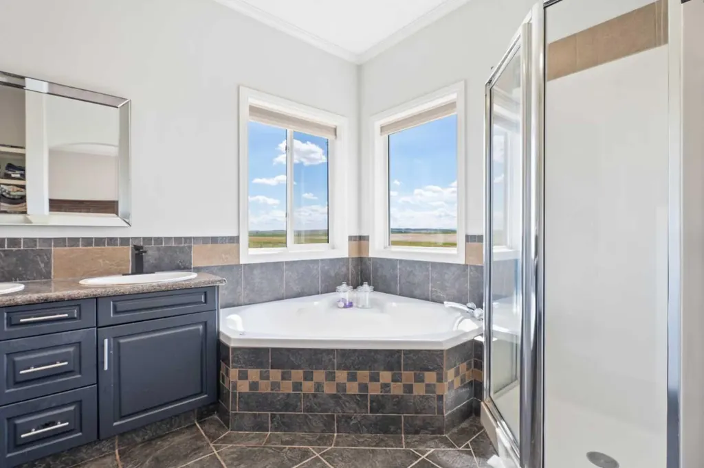 354177 76 Street E Rural Foothills County AB T1S5W9