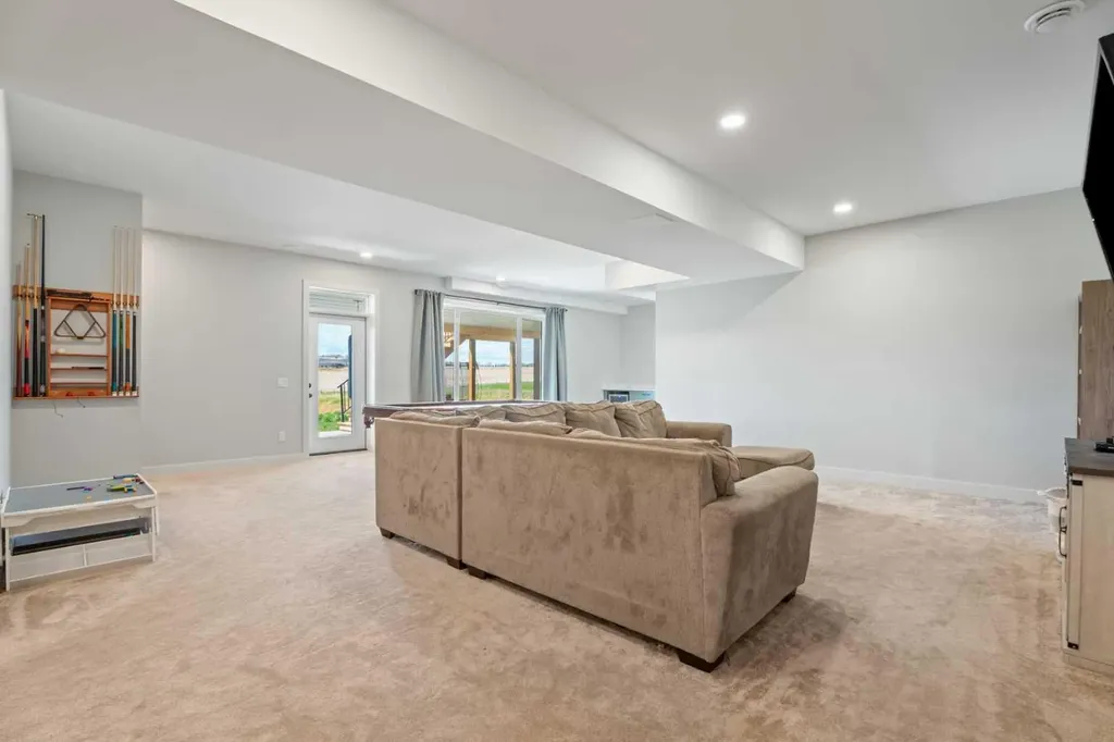 354177 76 Street E Rural Foothills County AB T1S5W9