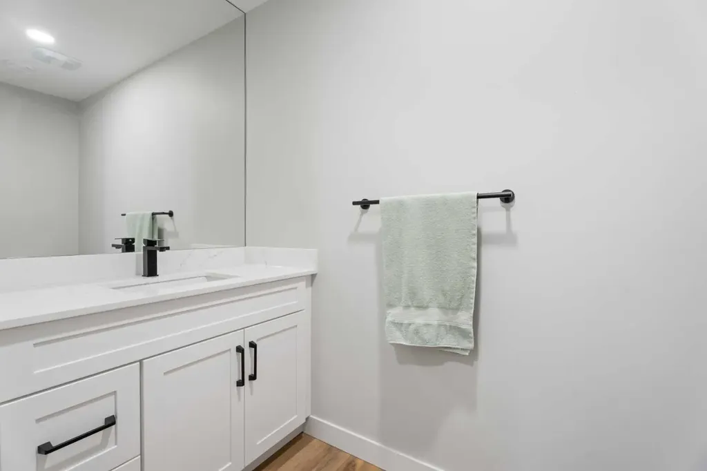 354177 76 Street E Rural Foothills County AB T1S5W9