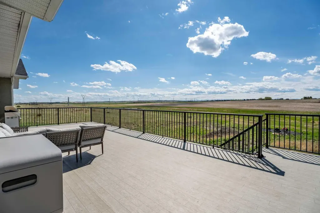 354177 76 Street E Rural Foothills County AB T1S5W9