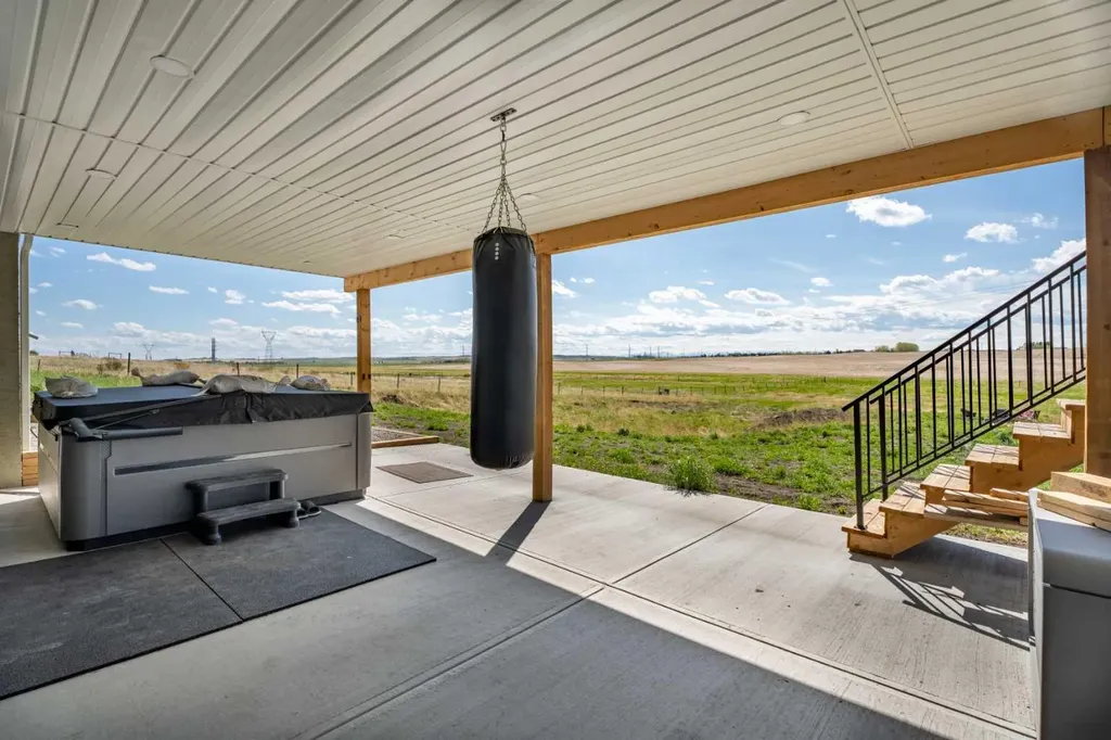 354177 76 Street E Rural Foothills County AB T1S5W9