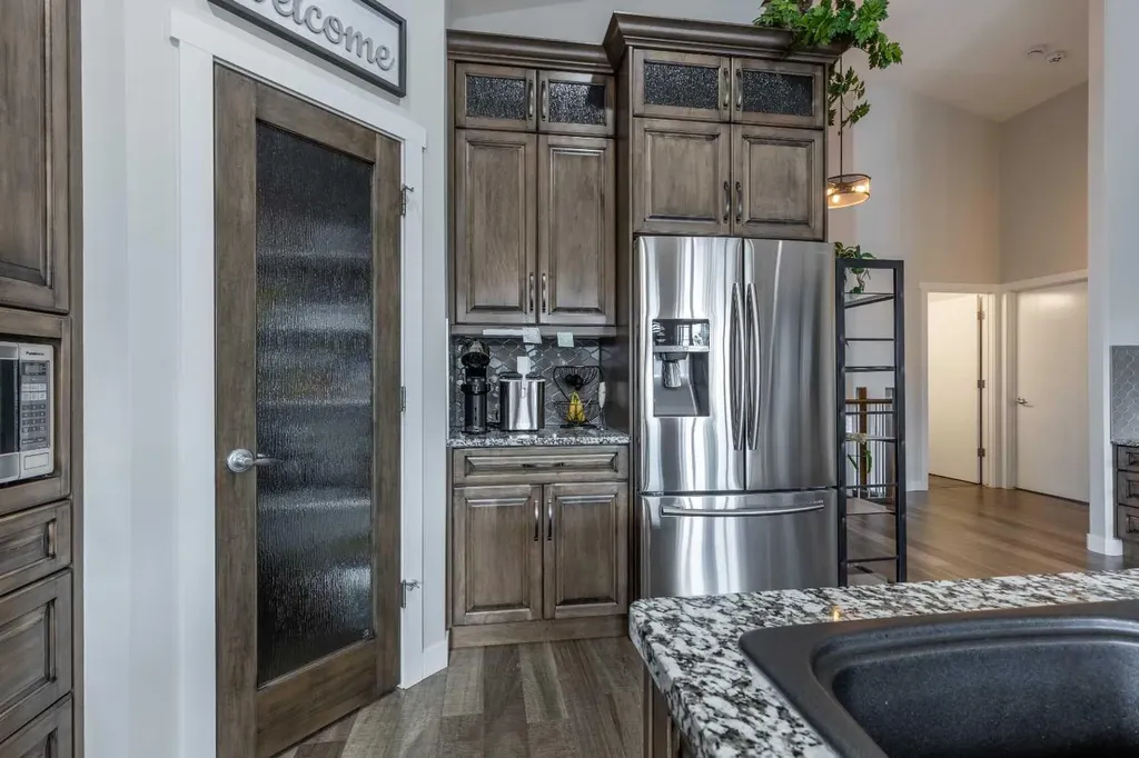 2659 Elm Drive Coaldale AB T1M 0C9
