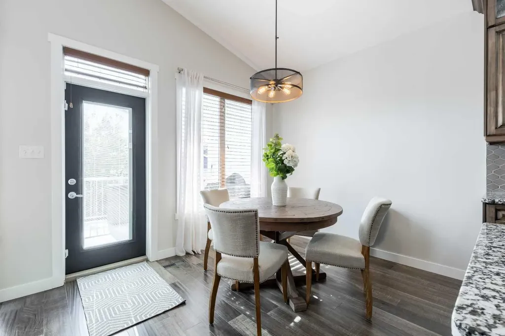 2659 Elm Drive Coaldale AB T1M 0C9