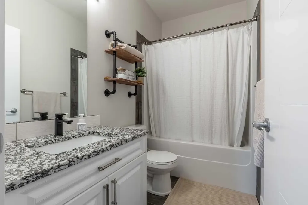 2659 Elm Drive Coaldale AB T1M 0C9
