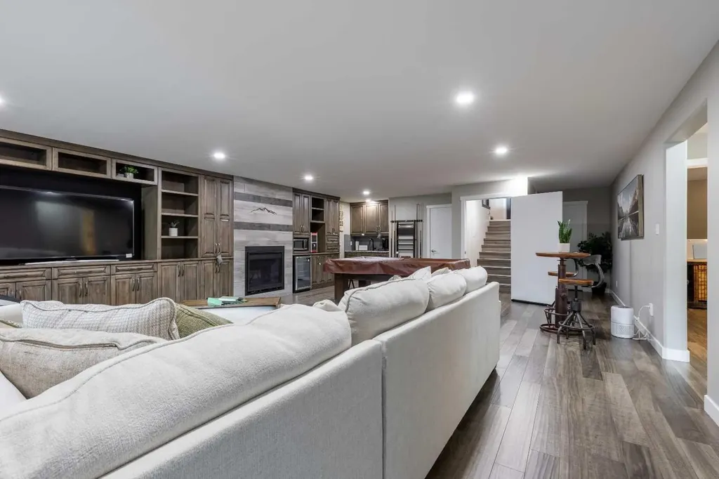 2659 Elm Drive Coaldale AB T1M 0C9
