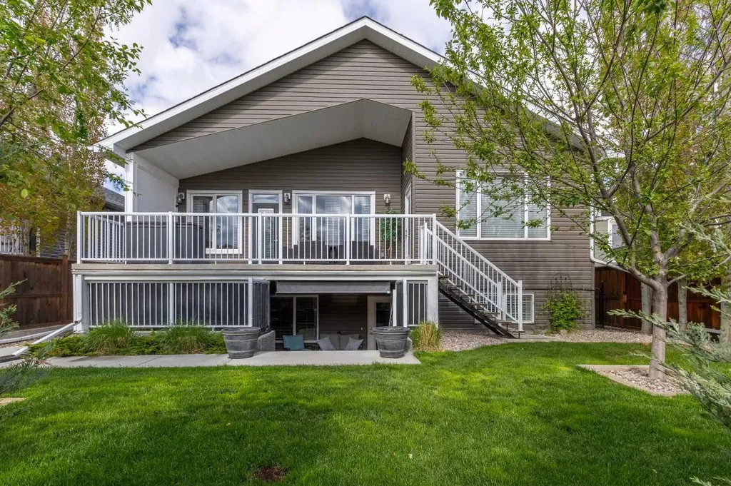 2659 Elm Drive Coaldale AB T1M 0C9