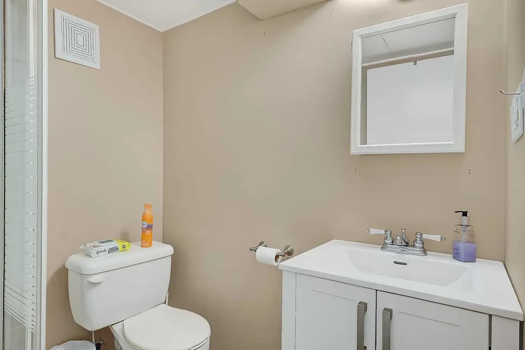 9624 Hillcrest Drive Grande Prairie AB T8V 1A8