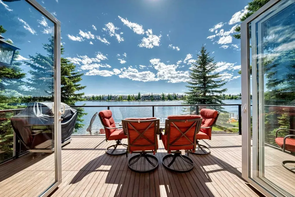 62 Chapala Crescent SE Calgary AB T2X 3M4