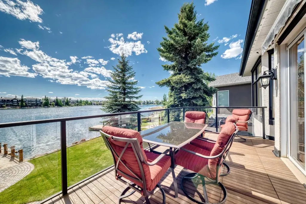 62 Chapala Crescent SE Calgary AB T2X 3M4