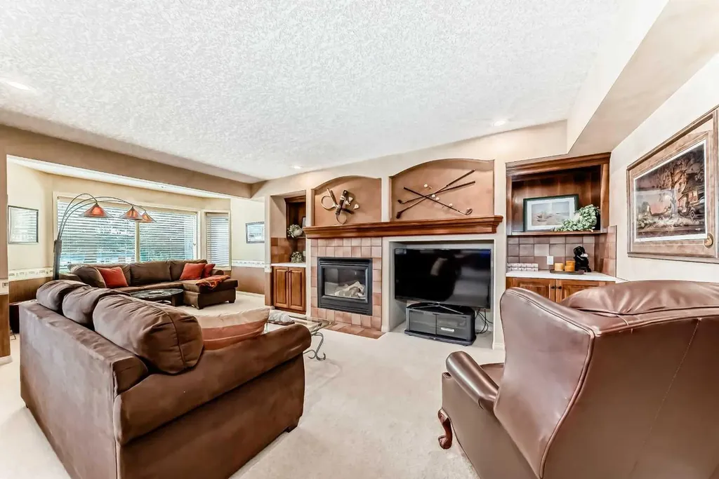 62 Chapala Crescent SE Calgary AB T2X 3M4