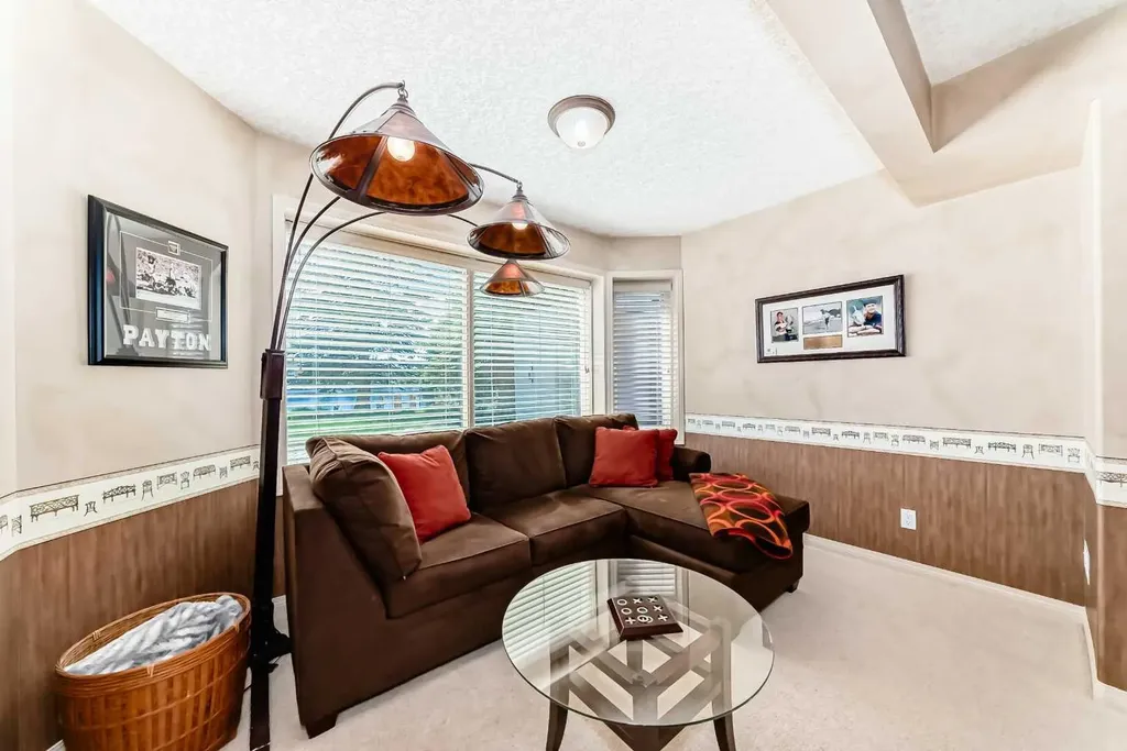 62 Chapala Crescent SE Calgary AB T2X 3M4