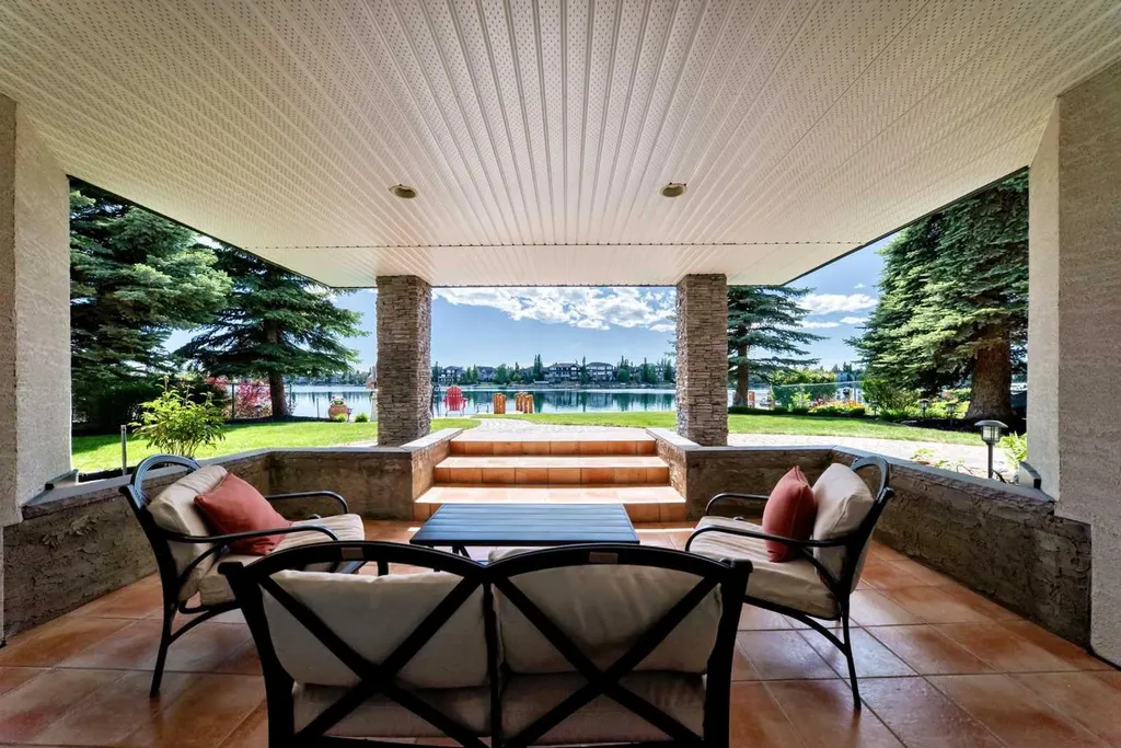 62 Chapala Crescent SE Calgary AB T2X 3M4