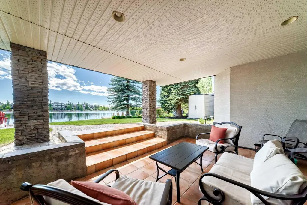 62 Chapala Crescent SE Calgary AB T2X 3M4
