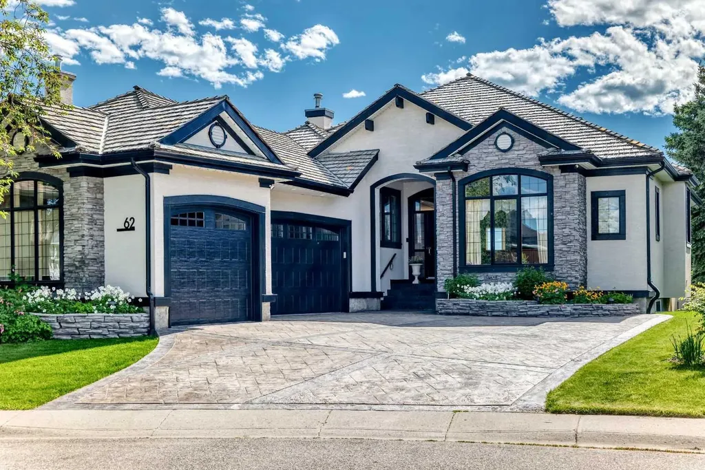 62 Chapala Crescent SE Calgary AB T2X 3M4