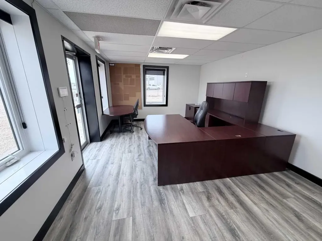 9501 78 Avenue Clairmont AB T8V 2Z7