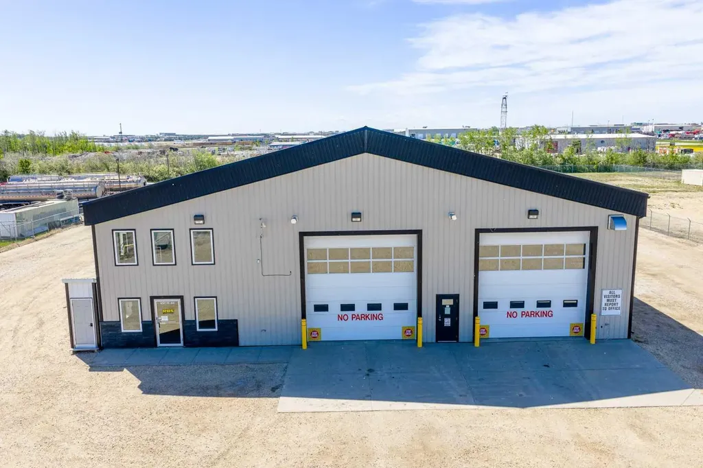 9501 78 Avenue Clairmont AB T8V 2Z7