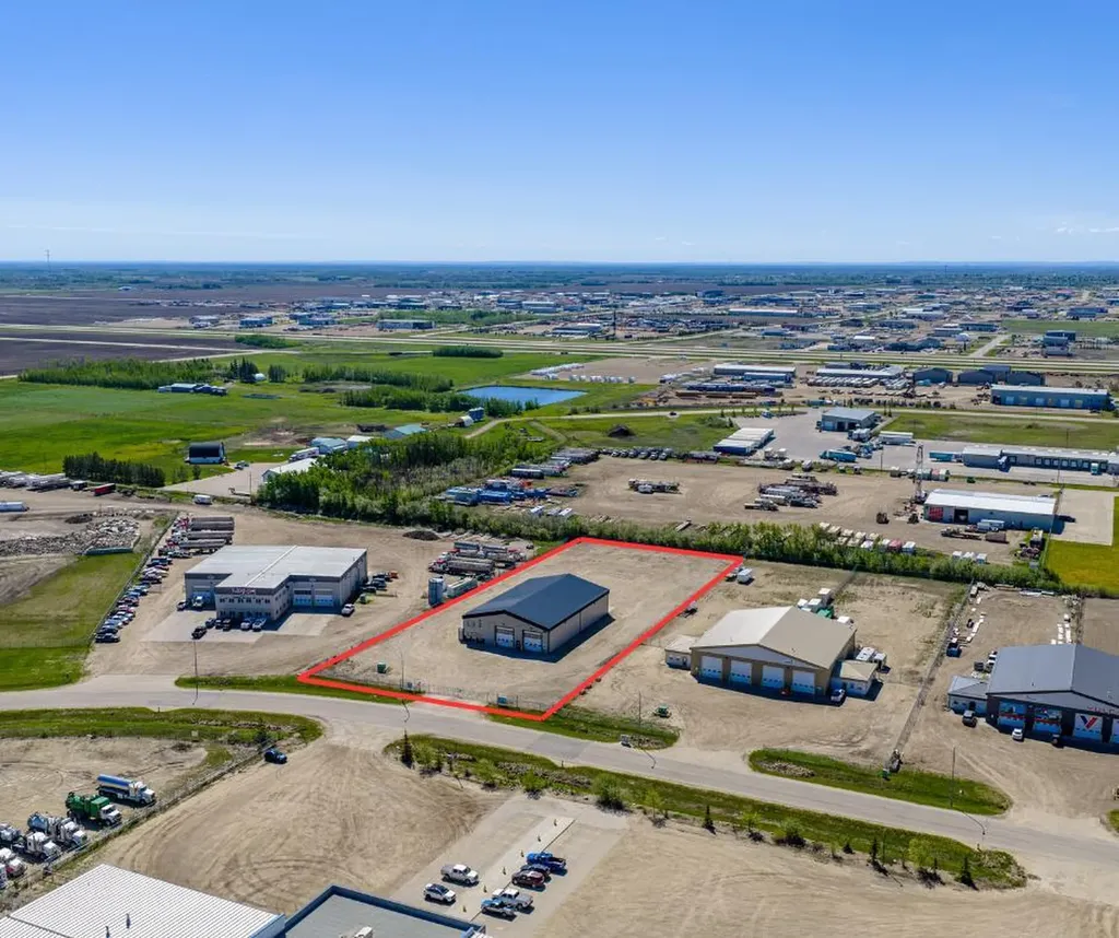 9501 78 Avenue Clairmont AB T8V 2Z7