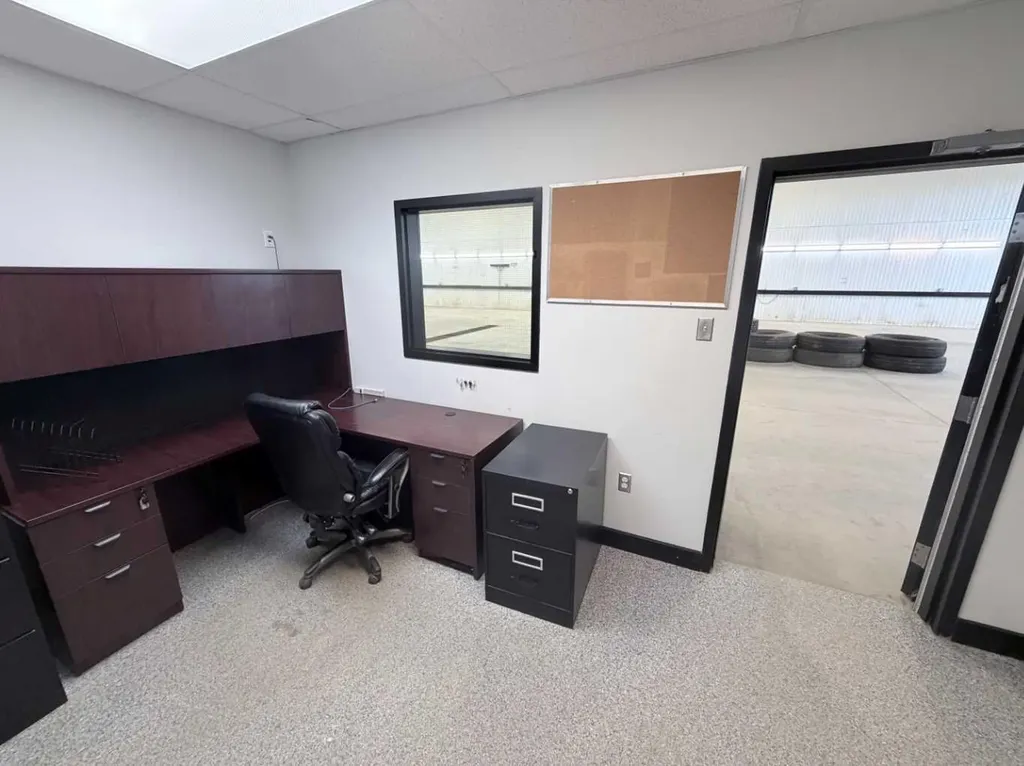 9501 78 Avenue Clairmont AB T8V 2Z7