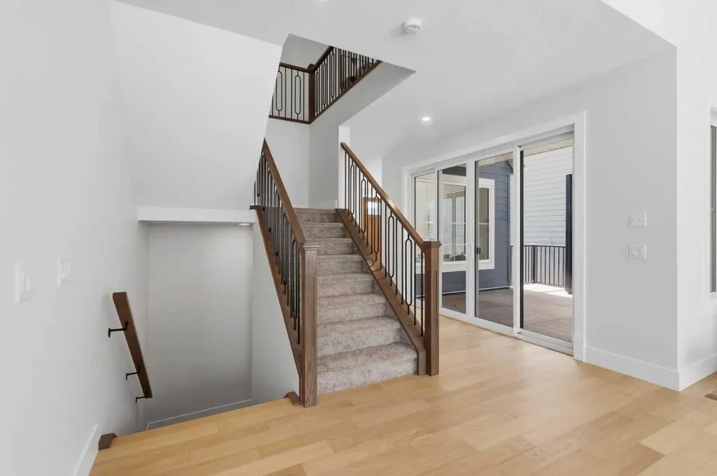 378 Bessborough Drive SW Calgary AB T3E 8H5