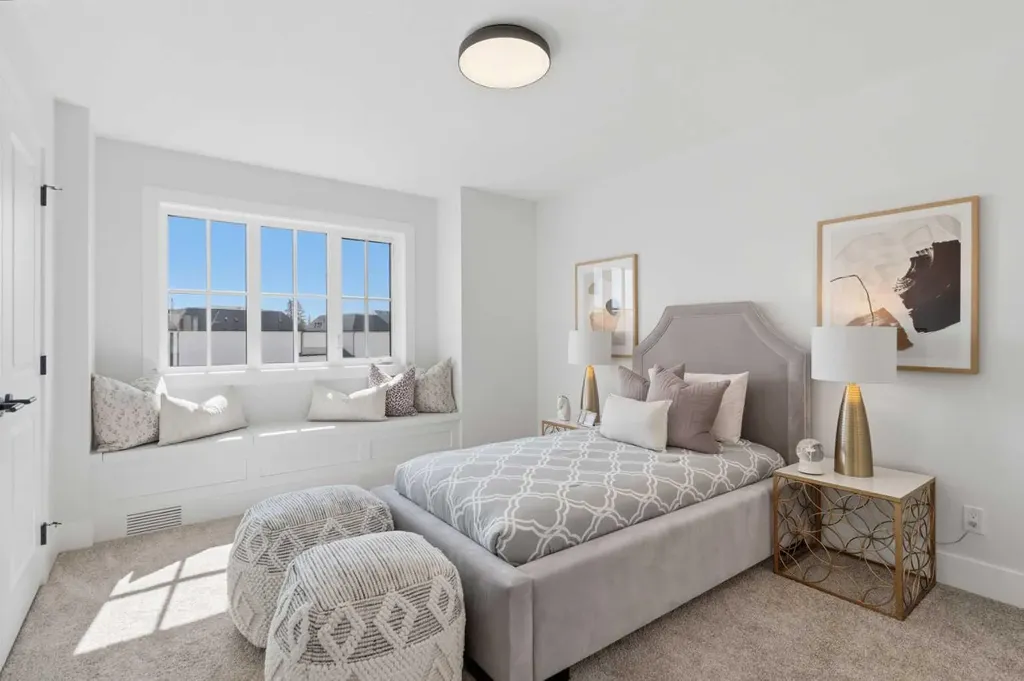 378 Bessborough Drive SW Calgary AB T3E 8H5