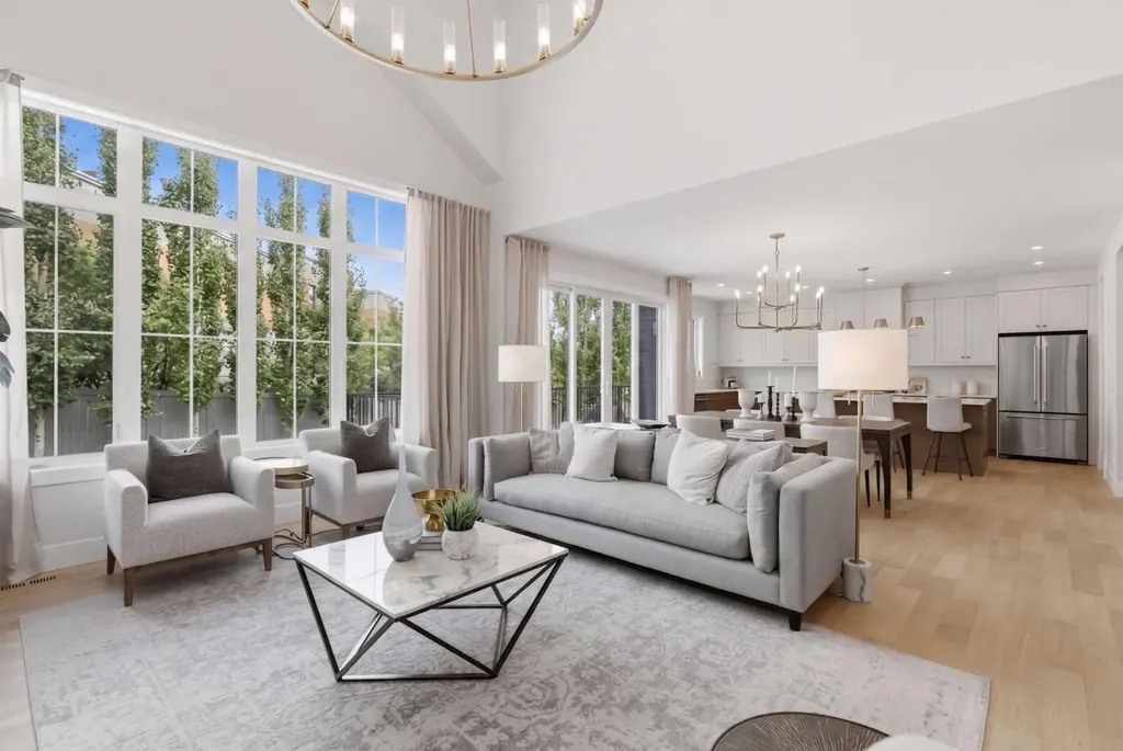 378 Bessborough Drive SW Calgary AB T3E 8H5