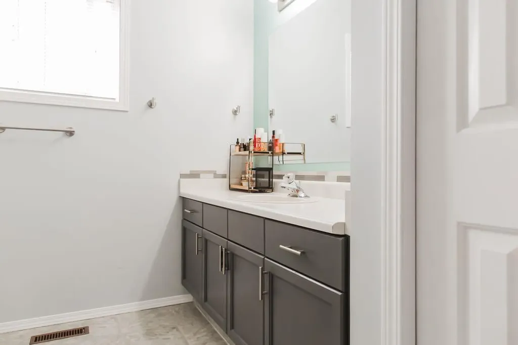 9039 106 Avenue Grande Prairie AB T8X 1H8