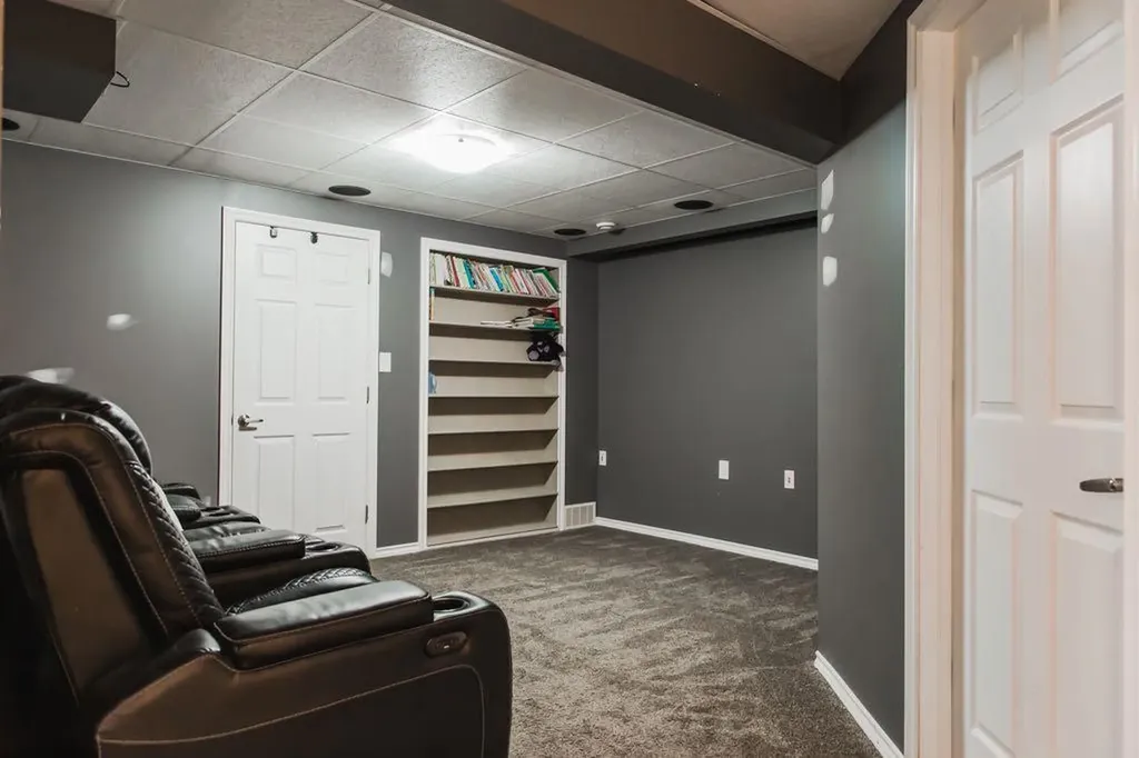 9039 106 Avenue Grande Prairie AB T8X 1H8