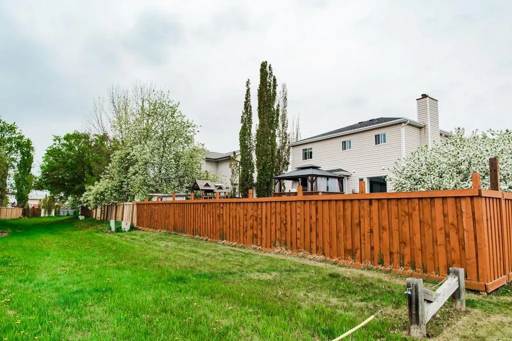 9039 106 Avenue Grande Prairie AB T8X 1H8