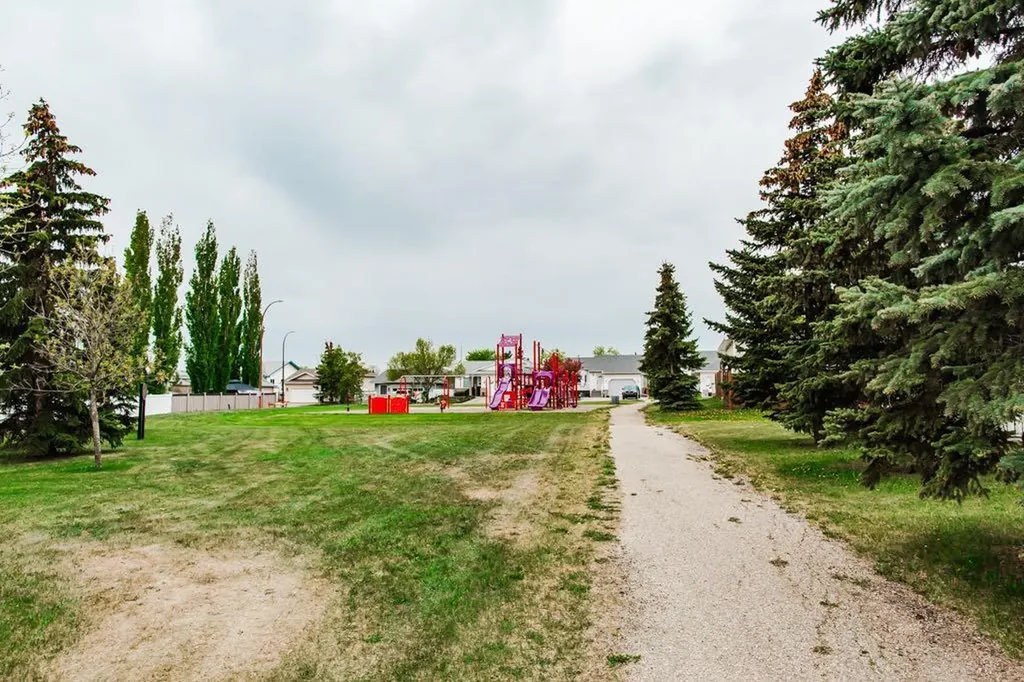 9039 106 Avenue Grande Prairie AB T8X 1H8