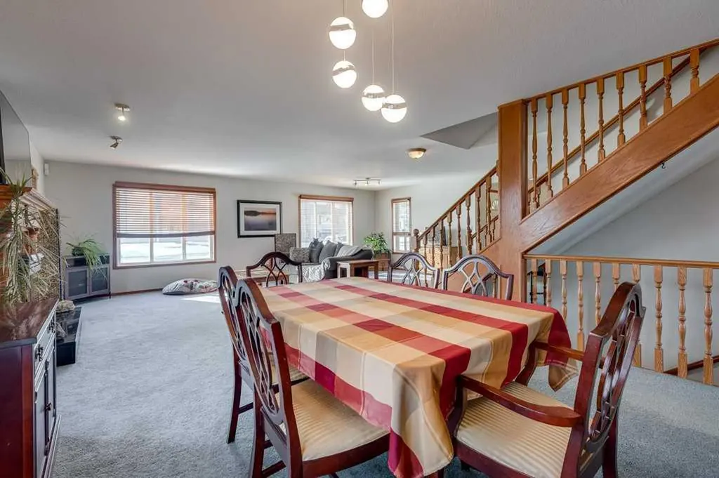 4804 44 Street Innisfail AB T4G 1M7